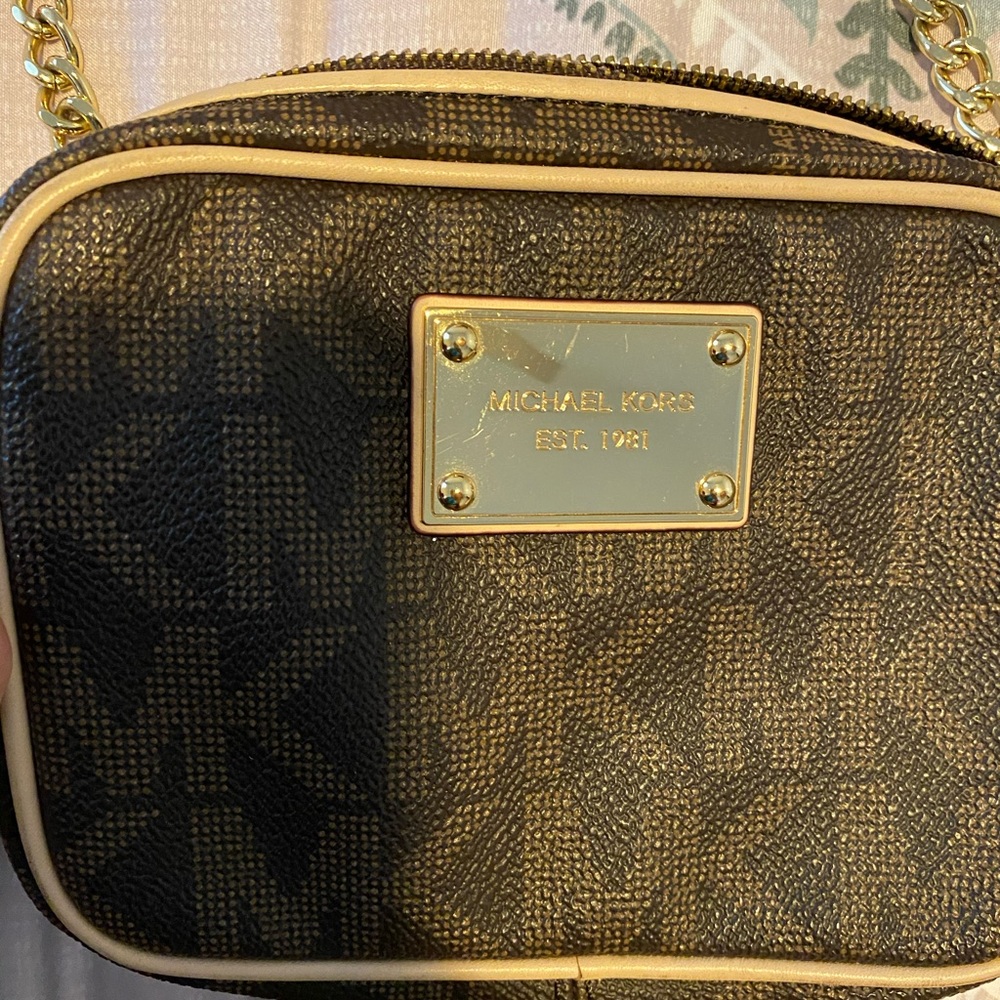 Michael Kors cross body chains purses